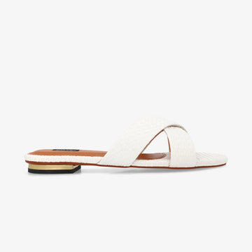 Basics, Flats, New-In, Slides, White